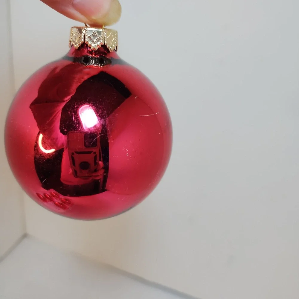 VTG Visions by Holly‎ Red Glass Christmas Ornaments Set of 6 Shiny Round Baubles